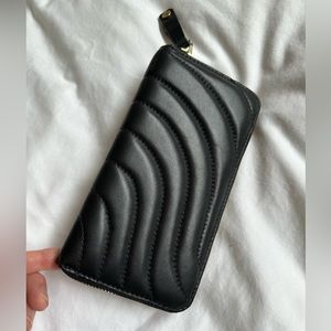 Henri Bendel Quilted Wallet